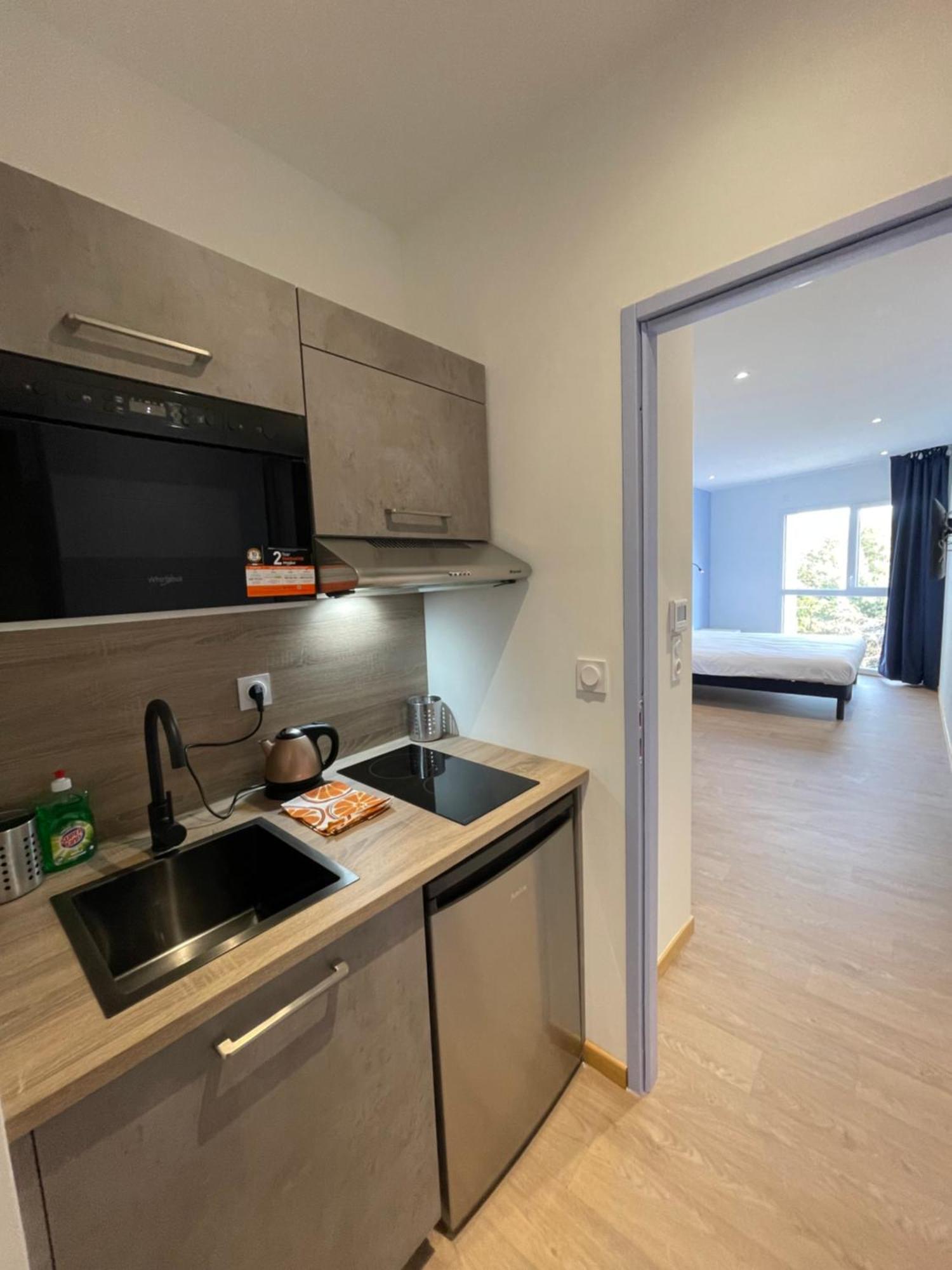 Le Salvador - Appart'Hotel De 18M2 A 44M2 La Talaudiere Exterior foto