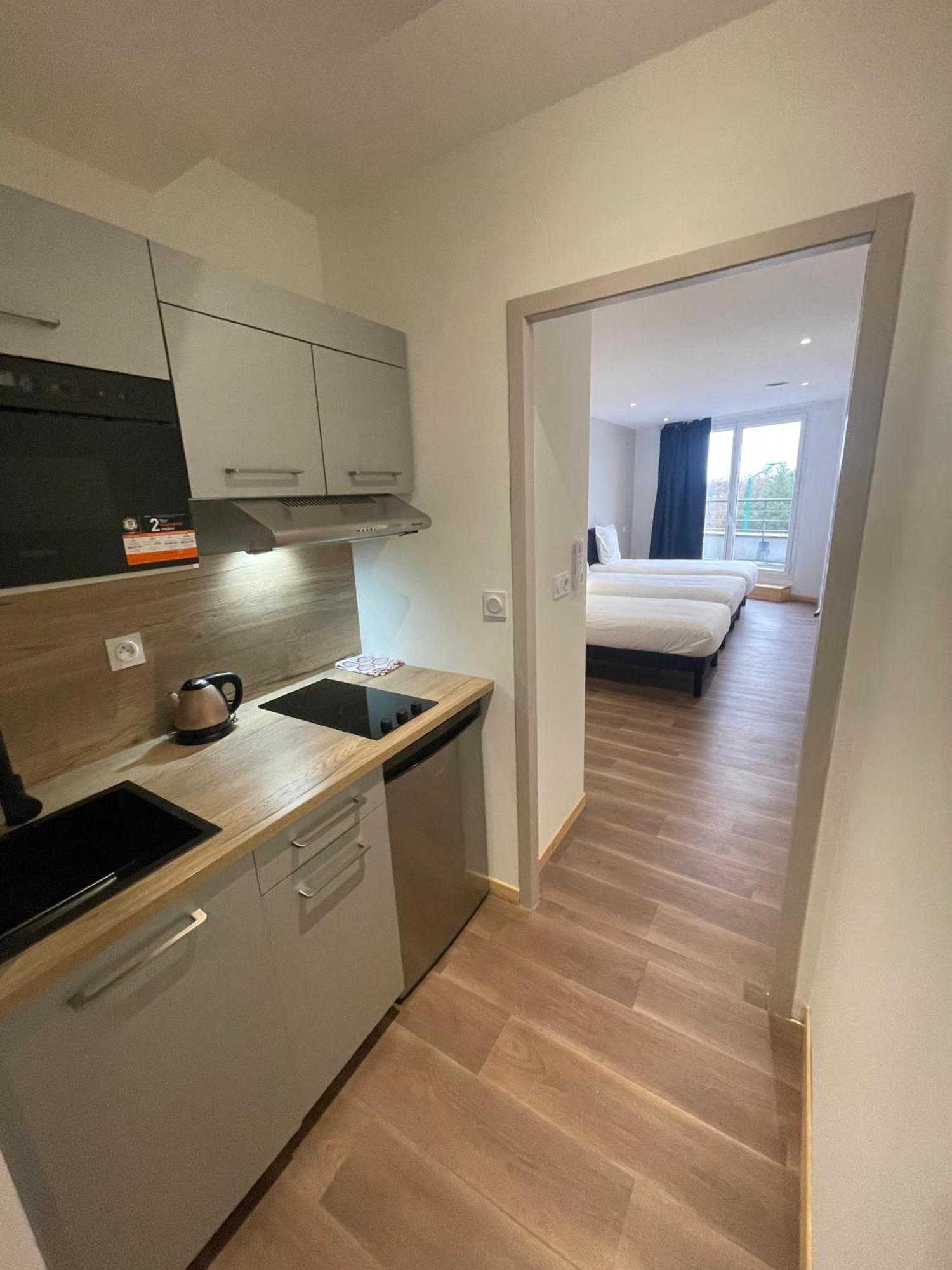 Le Salvador - Appart'Hotel De 18M2 A 44M2 La Talaudiere Exterior foto